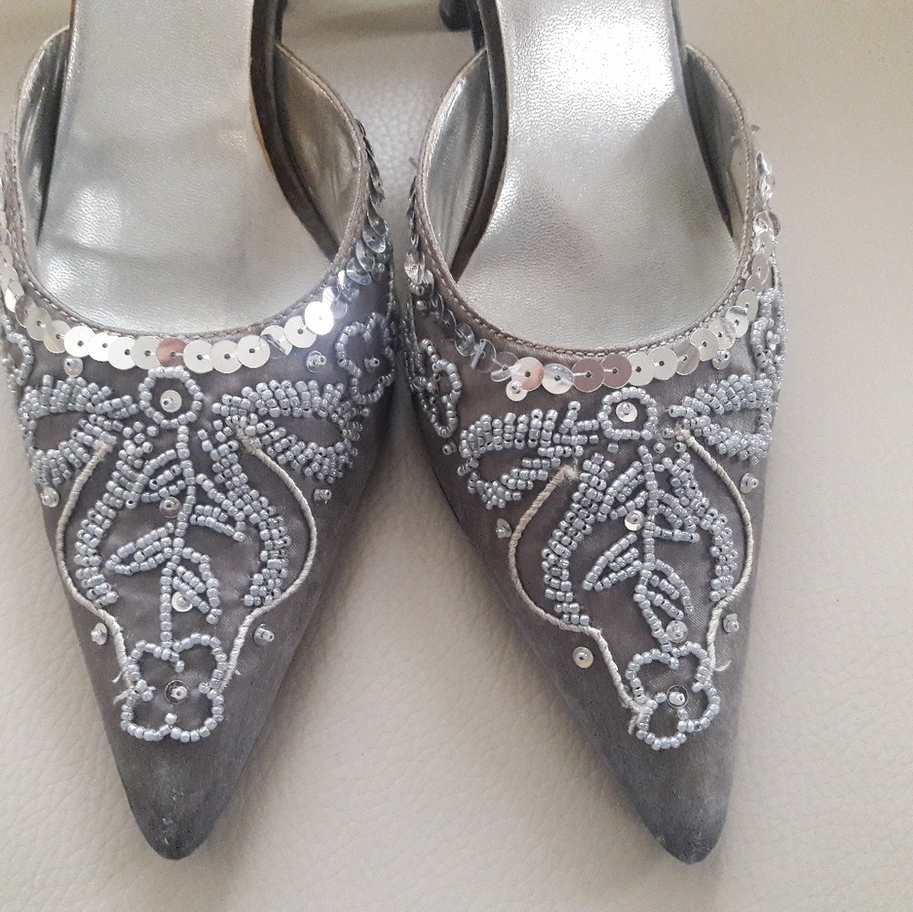 Shoes - Picture 2 of 5